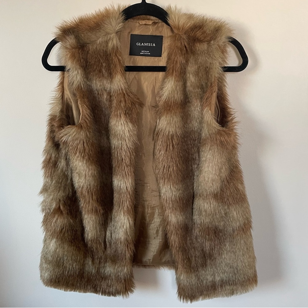 Glamsia Womens Brown Faux Fur Vest